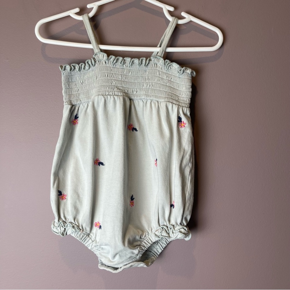 Nordstrom Baby Smocked Romper Embroidered Floral 6M - Picture 2 of 8
